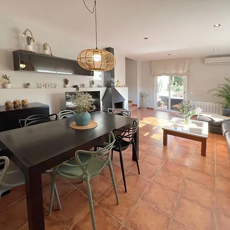 Casa Rodoreda Ref 188 ヴィラ